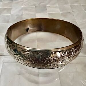 Vintage Silver Floral Engraved Bangle